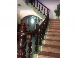Bán nhà đang kinh doanh nhà nghỉ