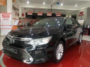 Toyota Camry 2.0E khuyến mãi cực khủng trong tháng 06/2017, tặng 03 năm bảo hiểm thân xe
