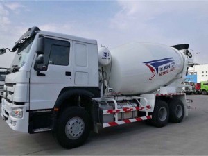 Bán xe trộn bê tông howo 2017 ở Đà Nẵng giá cực rẻ