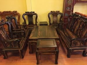 Bộ bàn ghế gỗ Mun cột 10, 8 món chạm đào-BBG320