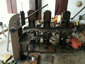 Máy đục mộng vuông