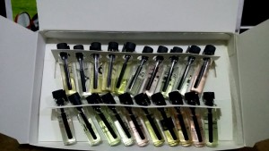 Bộ 20 chai nước hoa mini hàng test