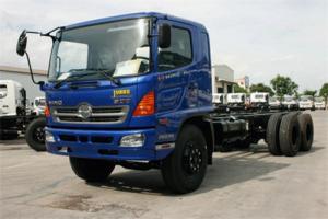 xe tải hino 3 chân chasis có thể giao xe ngay