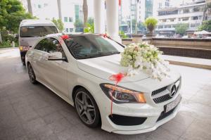 Thuê xe hoa, xe cưới 5 chổ màu trắng 2017: honda city, vios, camry