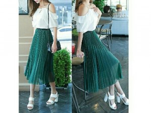 Hàng nhập - Set váy dập ly áo rớt vai.
