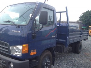 Xe tải Hyundai hd65 thùng lửng, mới 100% nhập khẩu 3 cục từ Hàn Quốc, lắp ráp tại Việt Nam