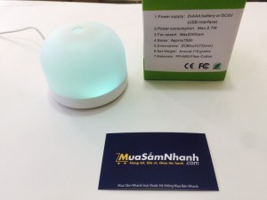 Khi máy hoạt động, hệ thống đèn Led tạo ra nhiều màu sắc khác nhau và chuyển đổi liên tục từ 1 đến bảy màu. Bạn có thể tùy chỉnh màu sắc theo ý muốn hoặc tắt đèn, máy vẫn có thể hoạt động bình thường.