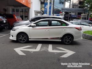 Ưu đãi Toyota Vios 1.5G TRD 2018 Số Tự Động màu Trắng. Nhận Xe Chỉ Cần 100Tr. Trả 11tr/tháng Trong 7 Năm