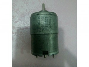 Motor 550 12v-24v johnson zin ( hàng rã)