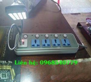 Ổ cắm điện đa năng tích hợp 2 cổng USB và 4 ổ cắm 2500W