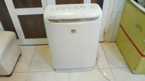 Máy lọc không khí Daikin ACK75K-W .