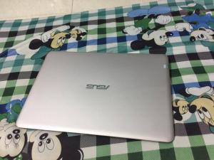 ASUS ZENBOOK UX305 ram 8G SSD128G LIKE NEW 99,99%