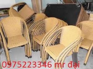 Cần thanh lý gấp nhiều loại bàn ghế cà phê,ô dù che mát với giá cạnh tranh