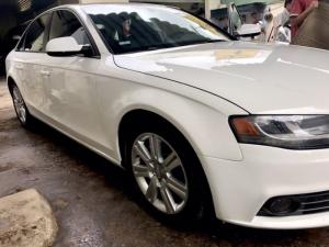 Bán Audi A4 màu trắng đăng ký 2012 cực đẹp bản full