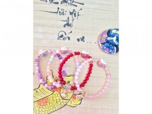 Vòng tay đá mèo may mắn