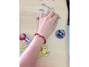 Vòng tay đá mèo may mắn