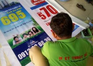 In poster nhanh chóng chất liệu hiflex - chuyên dụng cho quảng cáo ngoài trời - không ngại mưa gió - bay màu