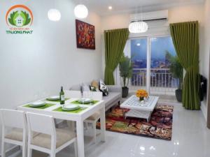 Muốn sang thì bắt cầu Kiều, muốn con hay chữ hãy vào Green Town
