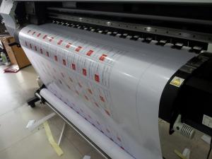 Máy in mực dầu tại In Kỹ Thuật Số chạy đơn hàng in tem decal sữa mực dầu