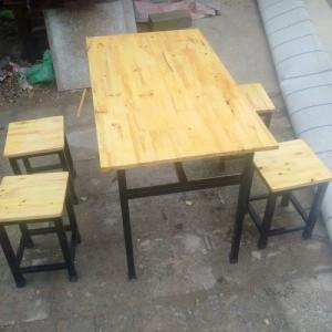 Chuyên sản xuất các loại bàn ghế gỗ chân sắt,ghế mây nhựa chuyên dùng