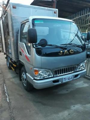 xe tải jac 2.4 tấn thùng kín