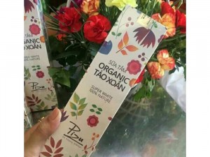 Sữa tắm trắng da tảo xoắn