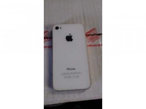 mình muốn bán chiếc đtdđ iphone4s 9.3.5 32g