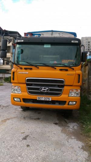 Xe tải Hyundai 4 chân 19 tấn