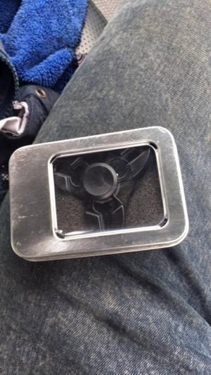 Con Quay Spinner Sakura Hộp Thiếc