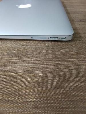 MACBOOK AIR 2015 13''MỚI 99,9% Xạc Zin Theo Máy