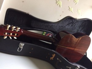 Guitar classic Nhật