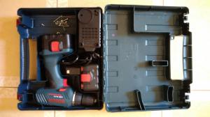Khoan điện vặn vít cầm tay chạy pin Bosch