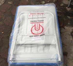 Xe đẩy hàng Phong Thạnh XTB-100D, Xe khi được gấp gọn.
- Hãng sản xuất: Phong Thạnh