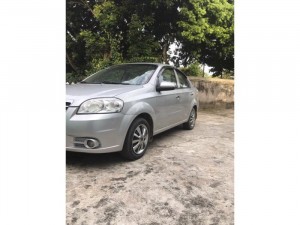 Bán chiếc xe ô tô con 5 chỗ Daewoo Gentra đời 2010.