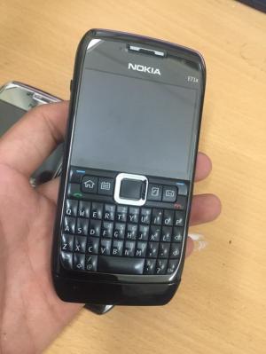 Nokia E71 và Nokia E72 nguyên zin chính hãng tồn kho
