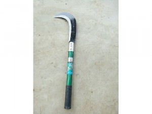 Dao phát cỏ