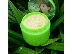 Kem body siêu trắng