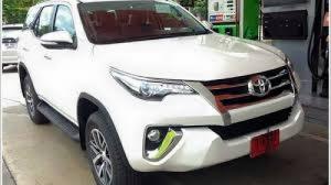 Cho Thuê Xe 7 Chỗ Ford Transit 2017