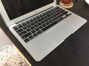 Macbook air 11 2015 mới 98% I5 ran4gb sdd 128GB