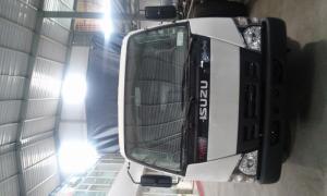 Isuzu 2t2 đời 2017 trả trước 95 triệu có xe sẵn giao ngay
