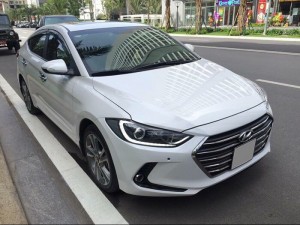 Bán Hyundai Elantra