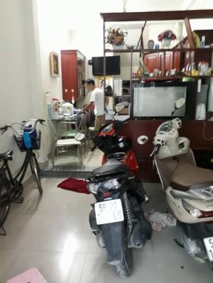 Nhà CMT8, gần Ngã 4 Bảy Hiền, cách MT 5M, 4T, Ở ngay