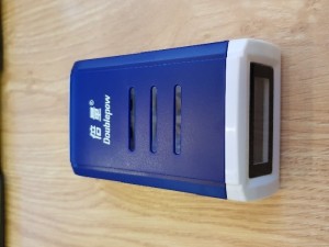 Bàn sạc pin 4 khe pin