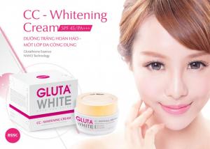 - CC-Whitening Cream-Gluta White với Tinh chất làm trắng mạnh mẽ Glutathione giảm lượng melanin sản sinh trong da
- Tinh chất Hoa sơn trà Nhật Bản có tác dụng làm da trắng khỏe trong 7 ngày sử dụng, làm mềm da, dịu nhẹ và phù hợp với mọi loại da.
- Công nghệ khóa ẩm tối ưu Hyaluronic có khả năng giữ nước tốt, hình thành màn phim trên da giúp ngăn chặn sự bốc hơi từ bên trong. Giúp làn da ẩm mượt đến 100%, cho da căng mịn, tràn đầy sức sống.
- Ngoài ra kem còn được bổ sung thành phần Coenzyme Q 10 giúp thúc đẩy phục hồi và tái tạo da bị tổn thương, làm chậm quá trình lão hóa da.
- Chỉ số chống nắng lên đến SPF 45/PA+++, bảo vệ làn da khỏi tác hại của tia UVA/UVB giúp da được bảo vệ tuyệt đối.
- Đặc biệt với tính năng siêu thẩm thấu của công nghệ hạt nano siêu nhỏ, giúp che khuyết điểm hoàn hảo, chỉnh tone da siêu mỏng nhẹ tự nhiên, bạn có thể sử dụng kem như lớp kem, lót kem nền trang điểm.