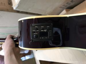 Đàn guitar Eko NXT EQ Italia tay trái