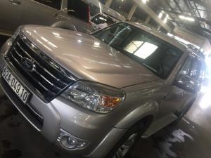 Bán Ford Everest 4x2 MT ghi vàng sx 2010 nâm 18 inch