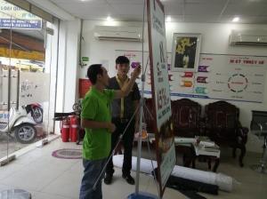 Đặt in poster và chọn mua standee đế nước 2 mặt tại In Kỹ Thuật Số để được hướng dẫn chi tiết cách thức sử dụng, tháo lắp, bảo quản