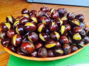 Hạt dẻ rang nóng, rang Bơ đặc sản Cao Bằng tại Hà Nội
