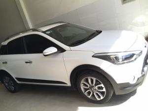 Hyundai i20 active NK SX 2015,số tự động,tích hợp vô lăng,CKTM