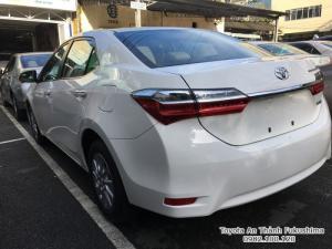 Khuyến Mãi Toyota Altis 2018 1.8 Màu Trắng Ghế Nỉ, Mua Góp 120Tr